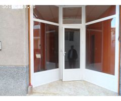 SE ALQUILA BAJO COMERCIAL EN ZARANDONA