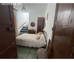 Se vende una casa pareada en el centro de Molvizar granada