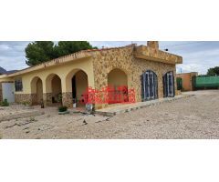 SE ALQUILA CHALET EN ALBATERA