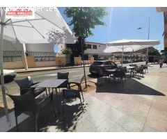TRASPASO DE BAR RESTAURANTE EN PLENO FUNCIONAMIENTO CON TODA SU CLIENTELA .