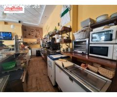 TRASPASO DE BAR RESTAURANTE EN PLENO FUNCIONAMIENTO CON TODA SU CLIENTELA .