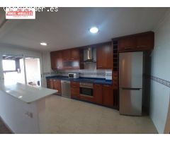 ¡¡ INTERESANTE !! AMPLIO APARTAMENTO DE LUJO CON VISTAS DESPEJADAS Y AJARDINADAS EN CAMPO DE FÚTBOL.