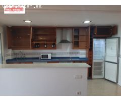 ¡¡ INTERESANTE !! AMPLIO APARTAMENTO DE LUJO CON VISTAS DESPEJADAS Y AJARDINADAS EN CAMPO DE FÚTBOL.