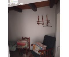 Casa a reformar íntegramente en el centro de Higuera de la sierra