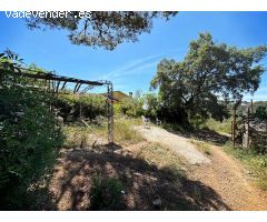 ¡OPORTUNIDAD! CASA RÚSTICA EN PARCELA DE 923M2