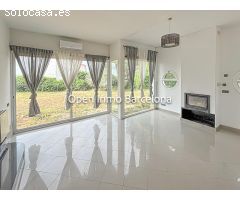 Chalet independiente en venta en Les Colines-Cal Surià
