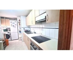 SE VENDE APARTAMENTO DE TRES DORMITORIOS EN BENIDORM.