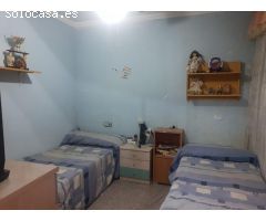 BAJOS DE CASA EN ZONA TRANQUILA DE ELDA