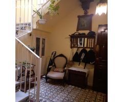 CASA CON ENCANTO EN EL CENTRO
