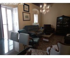 CASA CON ENCANTO EN EL CENTRO