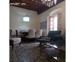 CASA CON ENCANTO EN EL CENTRO