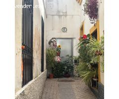 SOLAR DE 135M2 EN ZONA CASCO ANTINGUO DE CORDOBA