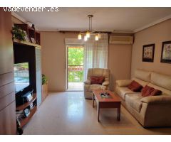 PISO INTERESANTE 3 DORMITORIOS, 2 BAÑOS,  TERRAZA Y ASCENSOR EN ZONA MIRALBAIDA ( CORDOBA )