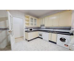 PISO 5 DORMITORIOS, 2 BAÑOS Y TERRAZA EN EL CENTRO DE CORDOBA (  CORDOBA )