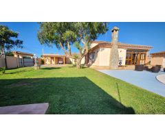 SE ALQUILA CHALET POR HABITACIONES