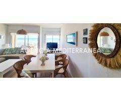Apartamento en primera linea de playa en el Mareny Blau