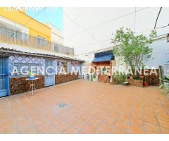 ?CASA EN VENTA EN EL ALBORGÍ ?