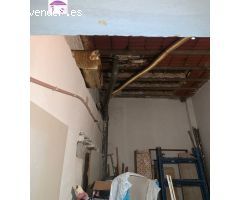 Se alquila local para reformar en Parla