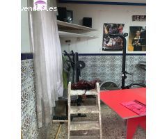 Se alquila local para reformar en Parla