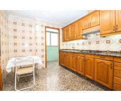 PISO SECTOR 5º 101 M2, ASCENSOR, 4 HABITACIONES, ¡¡OPORTUNIDAD UNICA!!