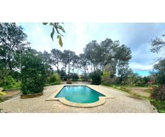 Encantadora finca legal con cédula de habitabilidad, agua canalizada y electricidad de GESA