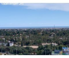 Impresionante atico con vistas al mar .