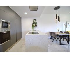 Apartamento con vistas al mar 500 m de la playa