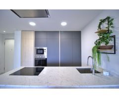 Apartamento con vistas al mar 500 m de la playa