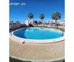 Fantástico duplex con gran terraza en esquina en Villamartin.
