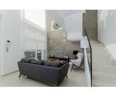 Moderna villa en Los Montesinos La Herrada