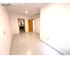 Apartamento Seminuevo de 2 Dormitorios y 2 Baños a 250 m de la playa
