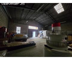 NAVE EN CENTRO DE AMPOSTA