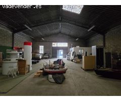 NAVE EN CENTRO DE AMPOSTA