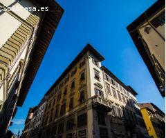 Venta edificio de 8 viviendas  y  3 despachos en Granada capital