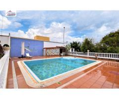 Villa de lujo ubicada en Santa María de Guía muy cerca del Área Recreativa de Santa Cristina