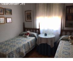 Chalet con piscina en venta en Almodóvar del Río, zona Cuevas Bajas – Tranquilidad, espacio y natura