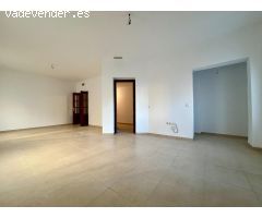 ¡Oportunidad única! Piso bajo súper amplio en Arcangel