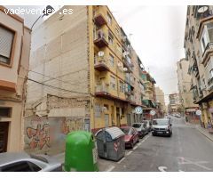 SE VENDE TERRENO URBANO EN EL BARRIO DE CAROLINAS ALTAS