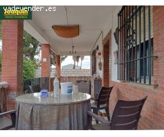 SE VENDE PARCELA HIPOTECABLE CON CASA  Y PISCINA