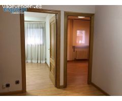 SE ALQUILA OFICINA EN EL CENTRO DE PONFERRADA