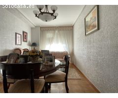 VENTA PISO EN EL BARRIO DE CUATROVIENTOS PONFERRADA