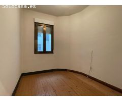 VENTA PISO ZONA CENTRO DE PONFERRADA - EDIFICIO EMBLEMÁTICO