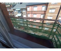 VENTA PISO Y LOCAL EN BARRIO DE LA ESTACION EN PONFERRADA