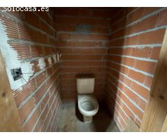 VENTA DE CASA CON PATIO EN SAN MIGUEL DE LAS DUEÑAS