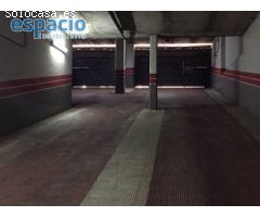 VENTA GARAJE CERRADO ZONA ALTA