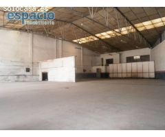 Nave industrial en Alquiler en Columbrianos, León
