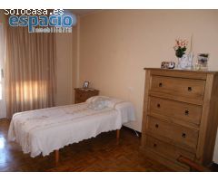 SE VENDE PISO EN LA ZONA ALTA DE PONFERRADA,