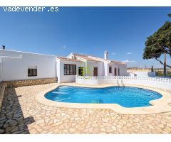 Villa en Venta en Arboleas, Almería