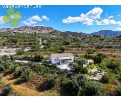 Villa en Venta en Somontín, Almería