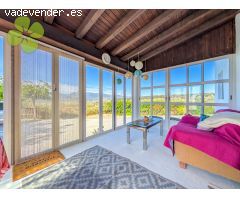 Villa en Venta en Somontín, Almería